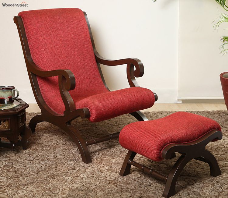 Kinse Lounge Chair with Cushioned Footrest in Teakwood with Walnut Finish