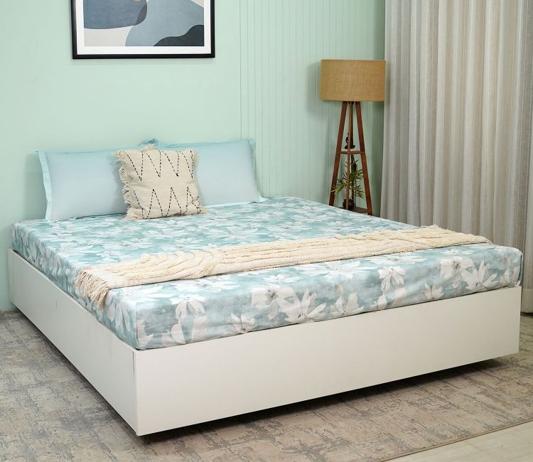 Blossom Flat Cotton Bed Sheet King Size with 2 Pillow Covers (Blue)