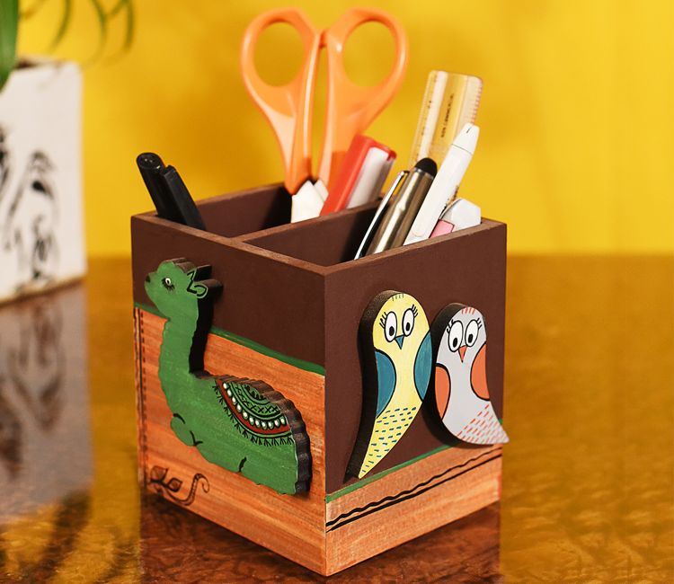 Tribal Art Apalca Motif Wooden Handcrafted Pen Stand