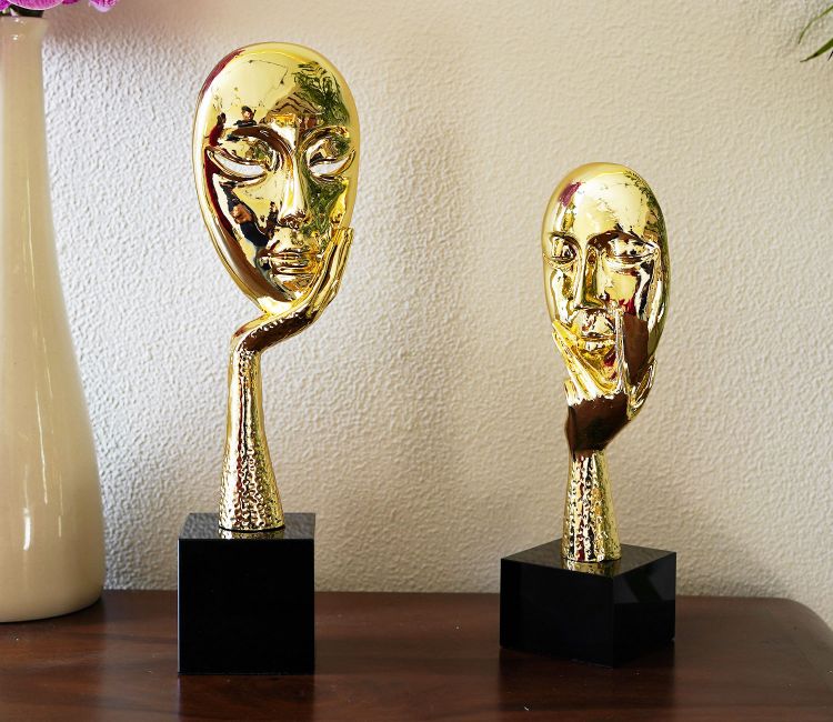 Graceful Mask Table Decor (Gold, L)