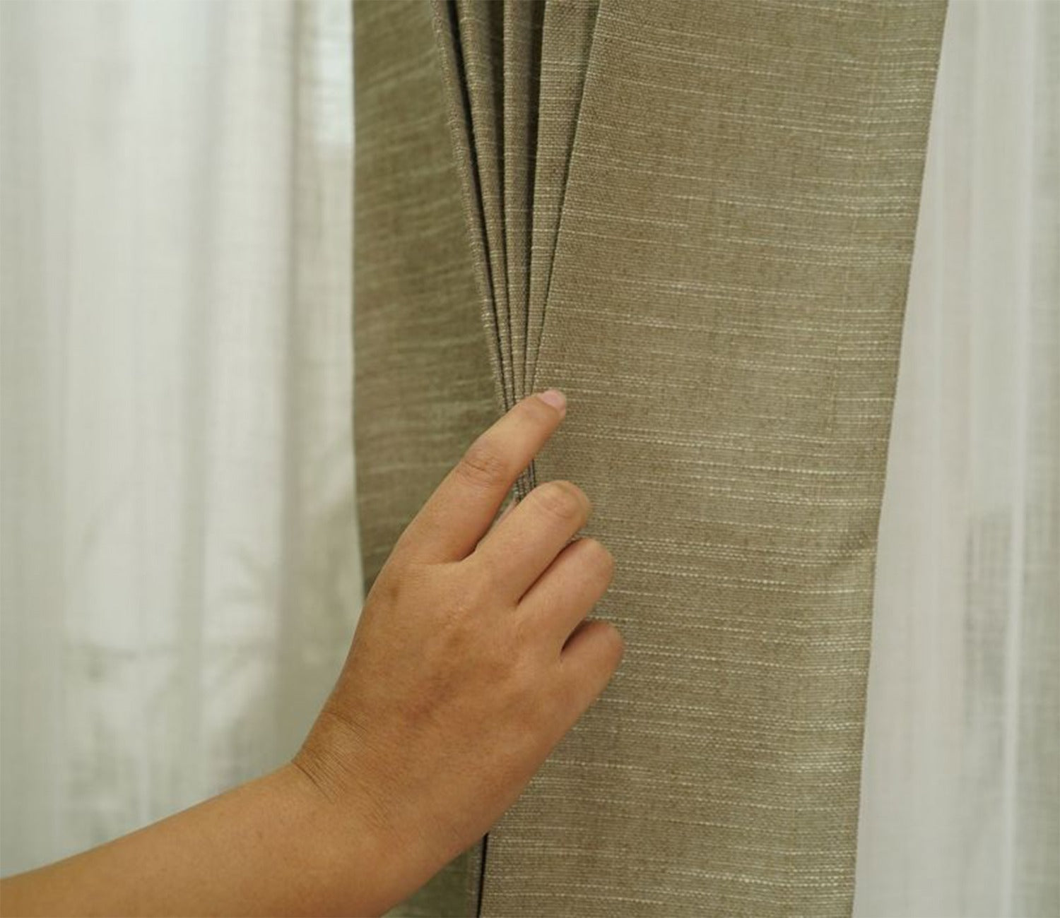 Solid Line Textured 1 Piece Light-Filtering Door Curtains (Beige, 7 Feet)