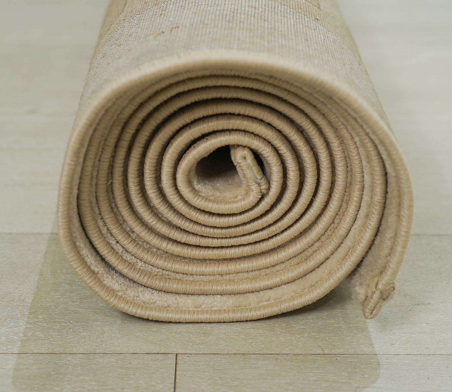 Bricka White and Beige Checkered Carpet  (11 x 7.8 Feet)