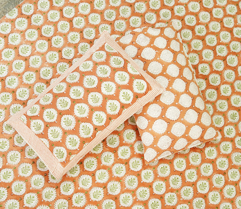 200 TC Floral Motif Double Bed Sheet - 100% Pure Cotton Bedsheet King Size With 2 Pillow Covers