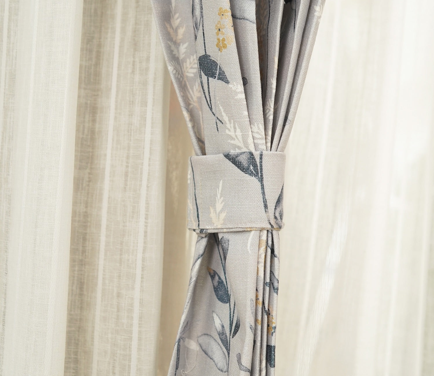 Grey Daisy Uplands Floral Print Light-Filtering Door Curtains Set of 2 (Grey, 7 Feet)