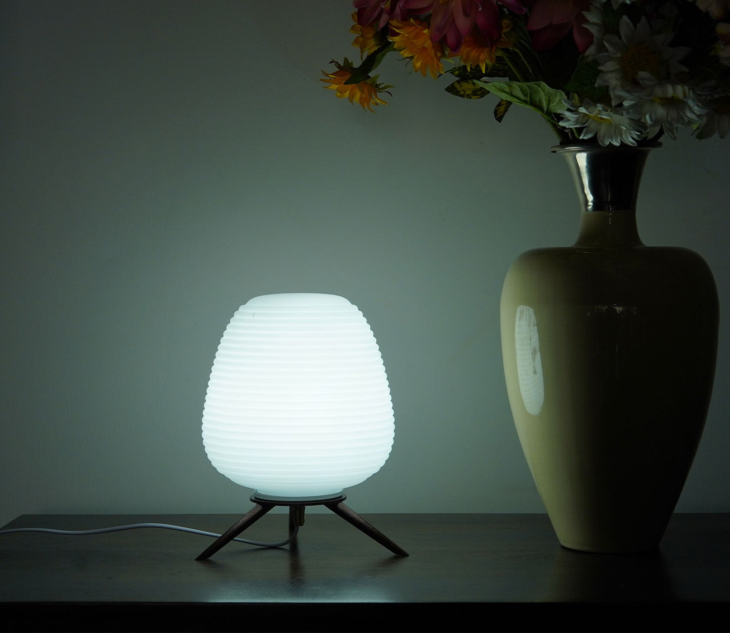Farum Metal LED Table Lamp