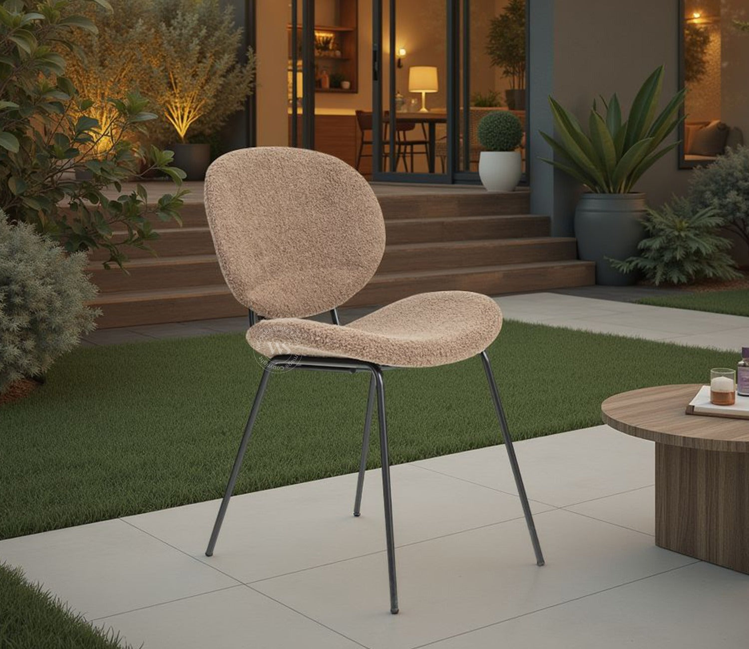 Clouda Modern Upholstered Chair in Boucle Fabric (Brown)
