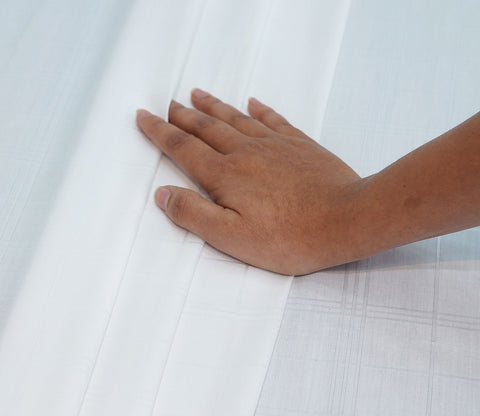 Dobby Checks Organic Bamboo 300 TC 2 Pillowcases and 1 Fitted Bedsheet (White, King Size)