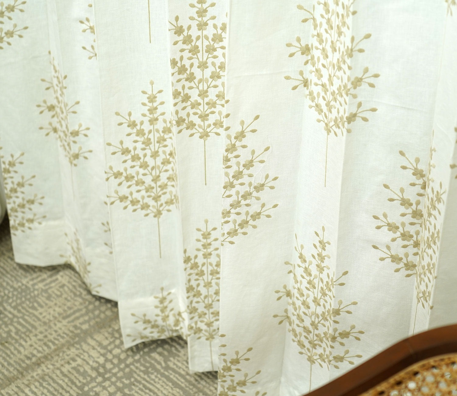 Jacquard Tree 1 Piece Sheer Curtain (Beige, 7 Feet)