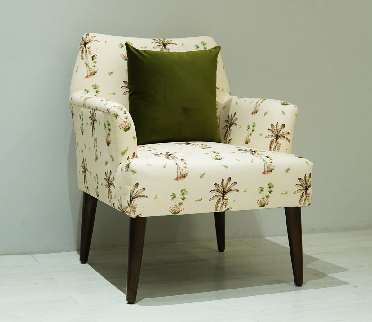 Acosta Lounge Chair (Cream Tropical)