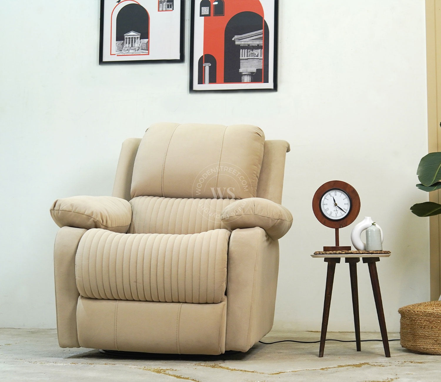Arvana Motorized Recliner Sofa (Beige)