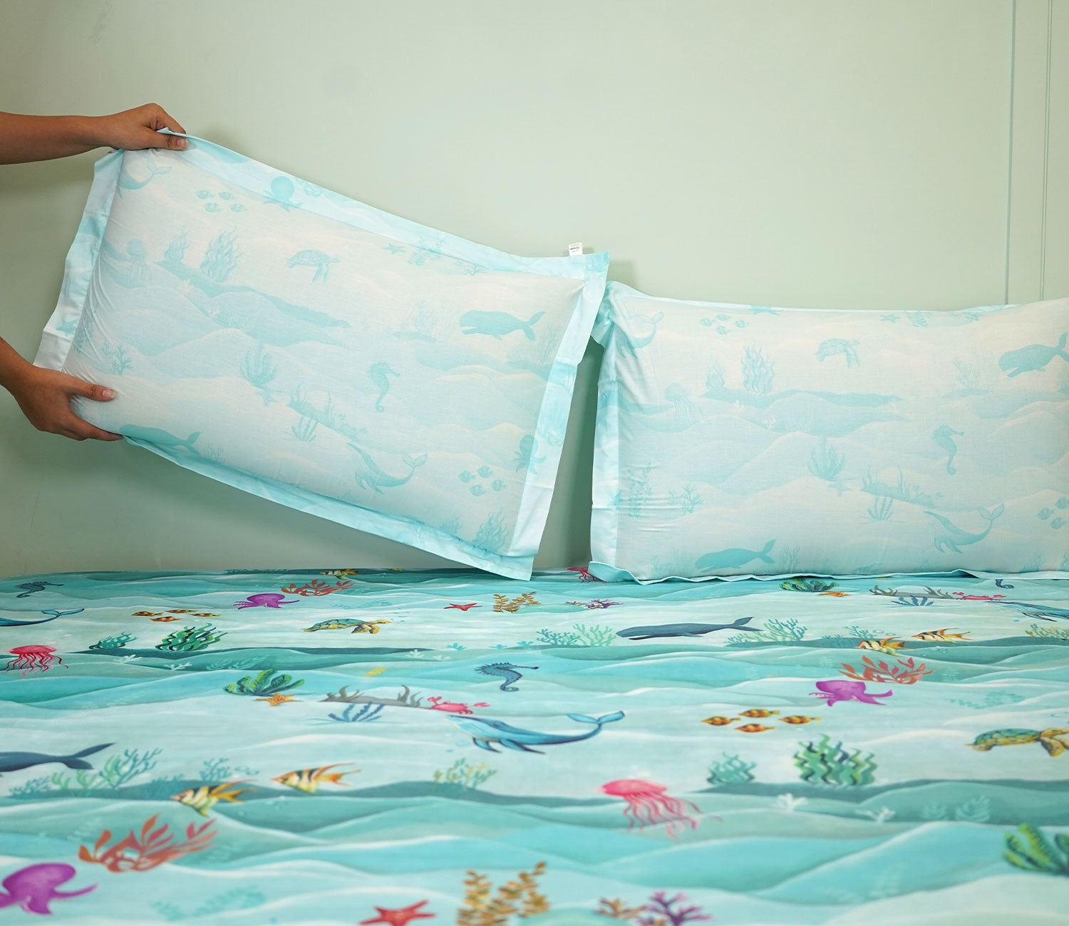 Seashore Flat Cotton Kids Bed Sheet King Size with 2 Pillow Covers