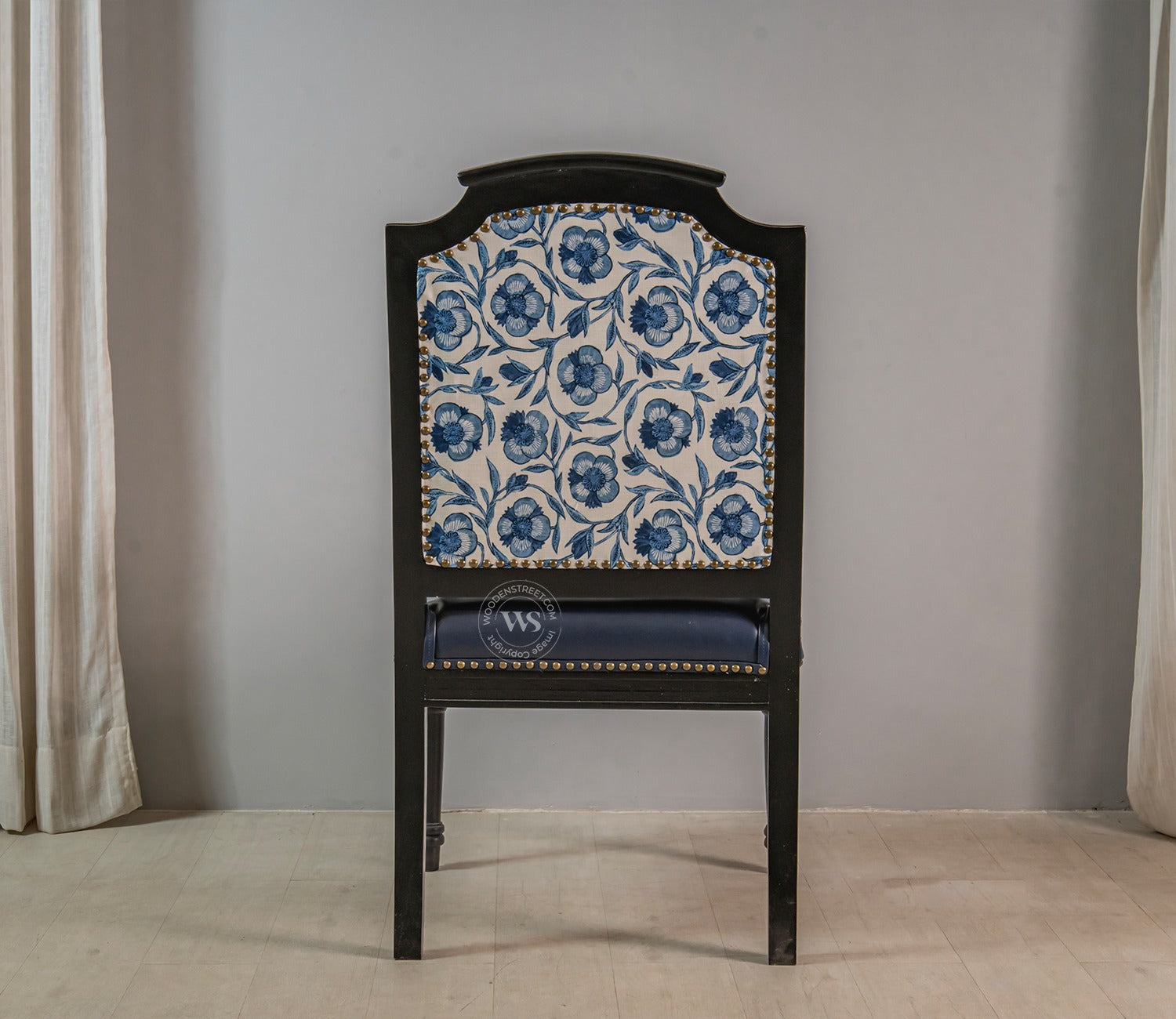 Heritage Dual Upholstery Sheesham Wood Arm Chair with Brass Detailing (Blue)