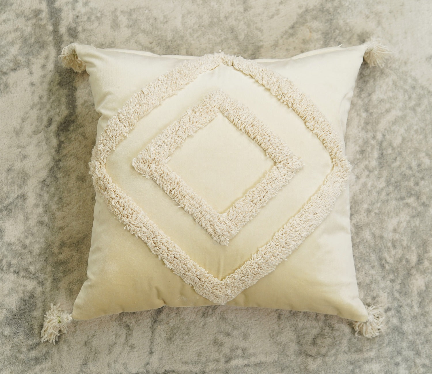 Super Soft Velvet Cushion Covers - Set of 2 (18 x 18 inches, White)