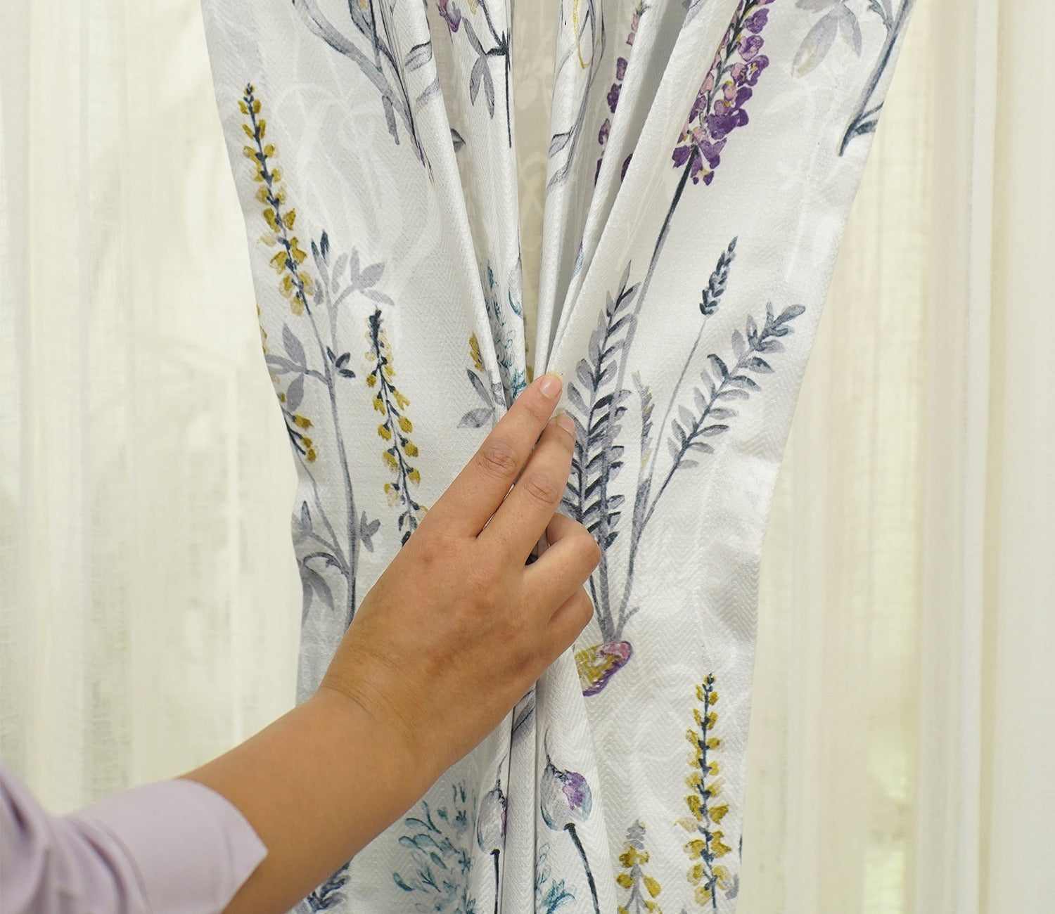 Grey Botanic Mist Floral Print Light-Filtering Door Curtains Set of 2 (Grey, 7 Feet)