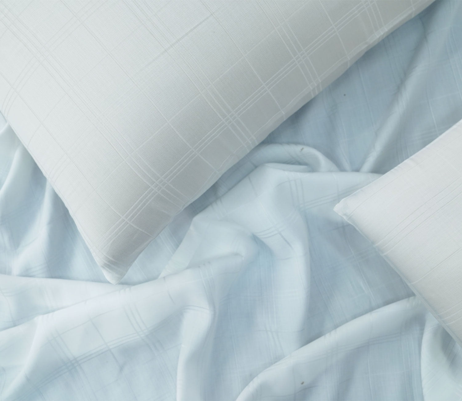 Dobby Checks Organic Bamboo 300 TC 2 Pillowcases and 1 Fitted Bedsheet (White, King Size)