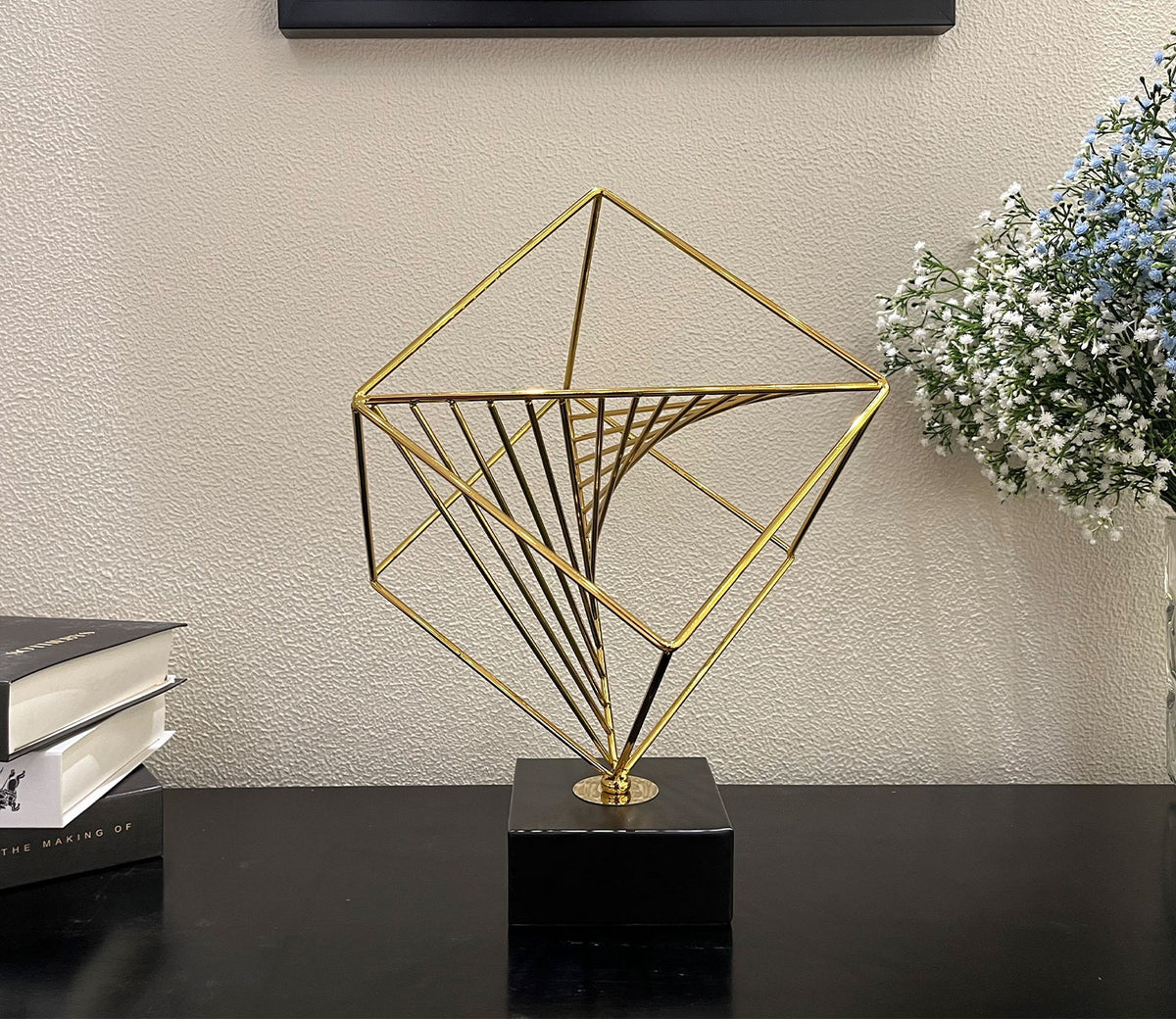 Simplicity Refined Console Table Decor  (L, Gold)