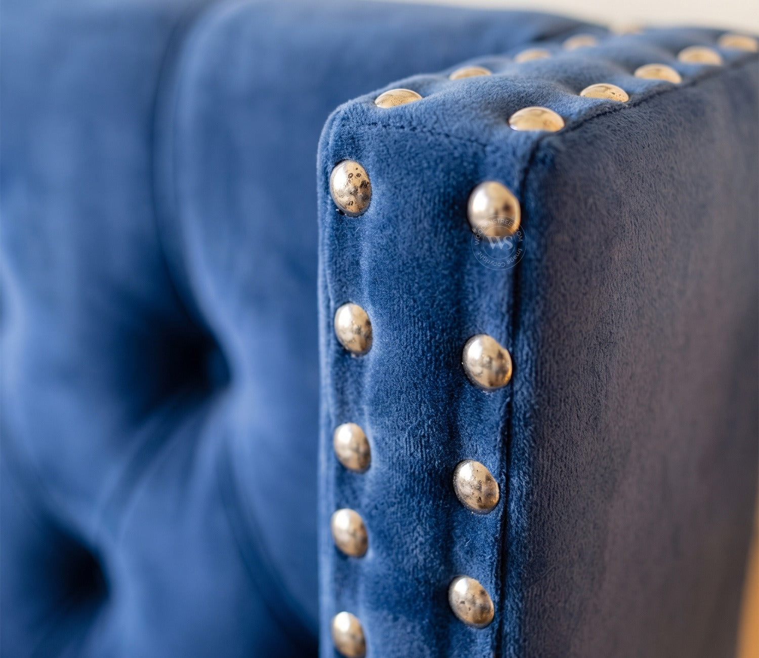 Drewno Sheesham Wood Upholstered Bed With Storage (Queen Size, Indigo Blue)