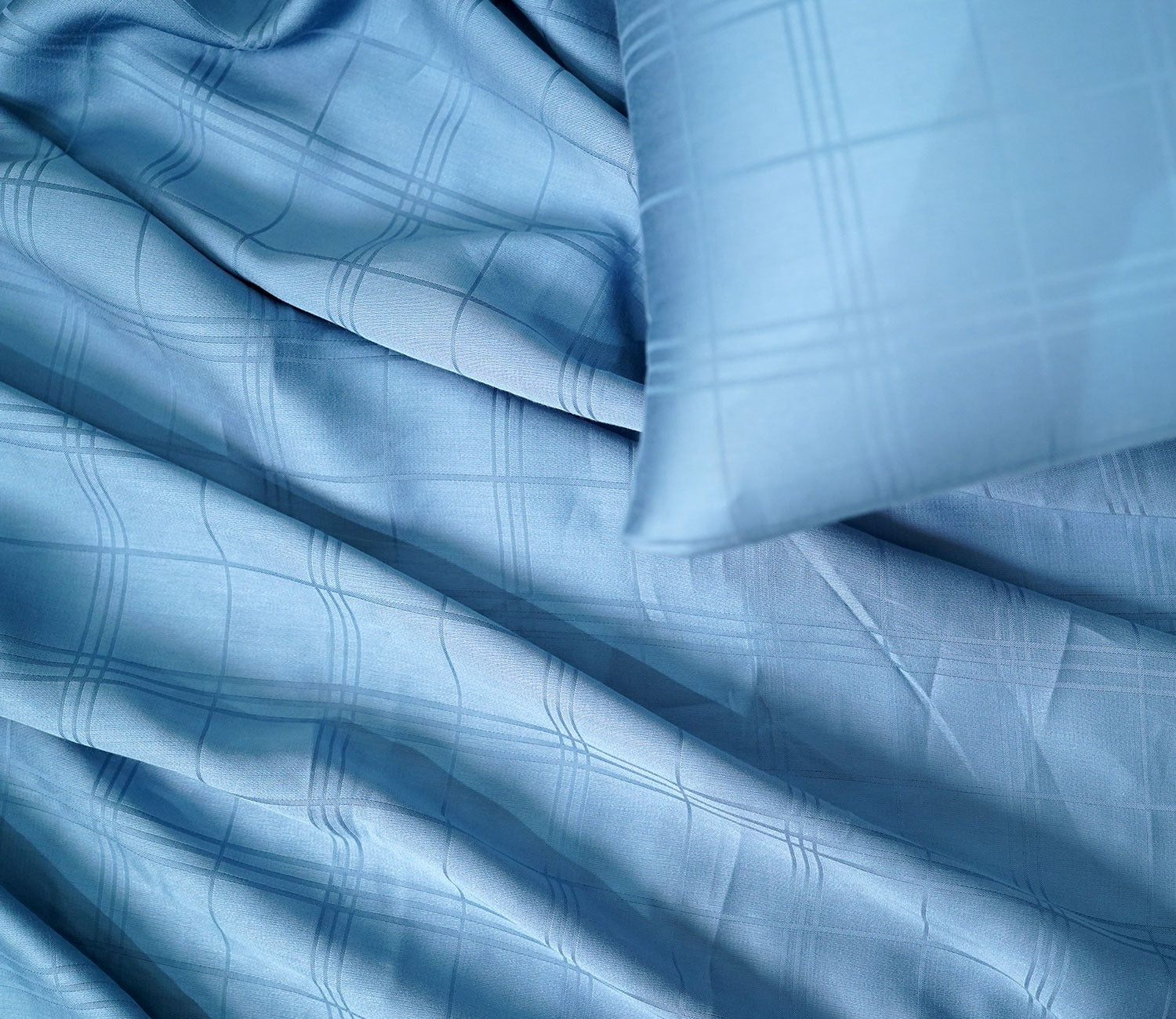 Dobby Checks Organic Bamboo 300 TC 2 Pillowcases and 1 Fitted Bedsheet (Blue, King Size)