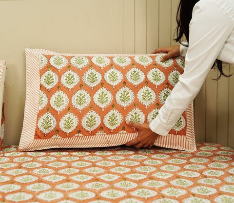 200 TC Floral Motif Double Bed Sheet - 100% Pure Cotton Bedsheet King Size With 2 Pillow Covers