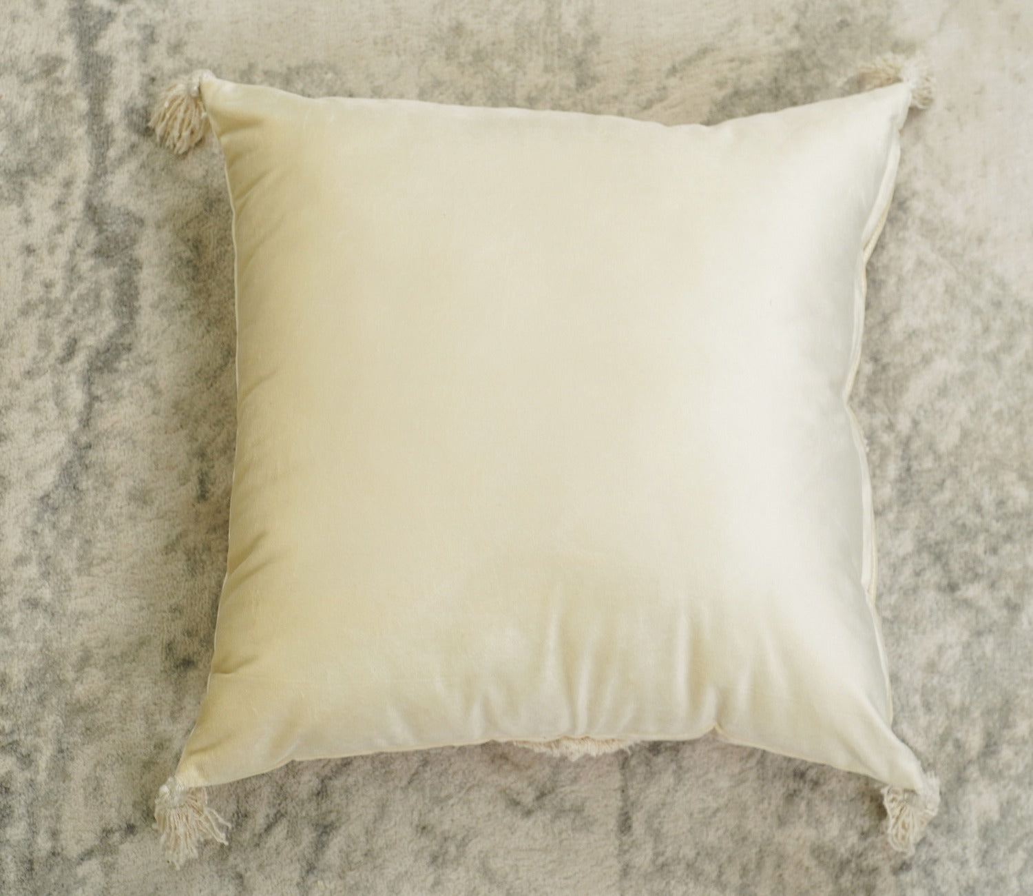 Super Soft Velvet Cushion Covers - Set of 2 (18 x 18 inches, White)