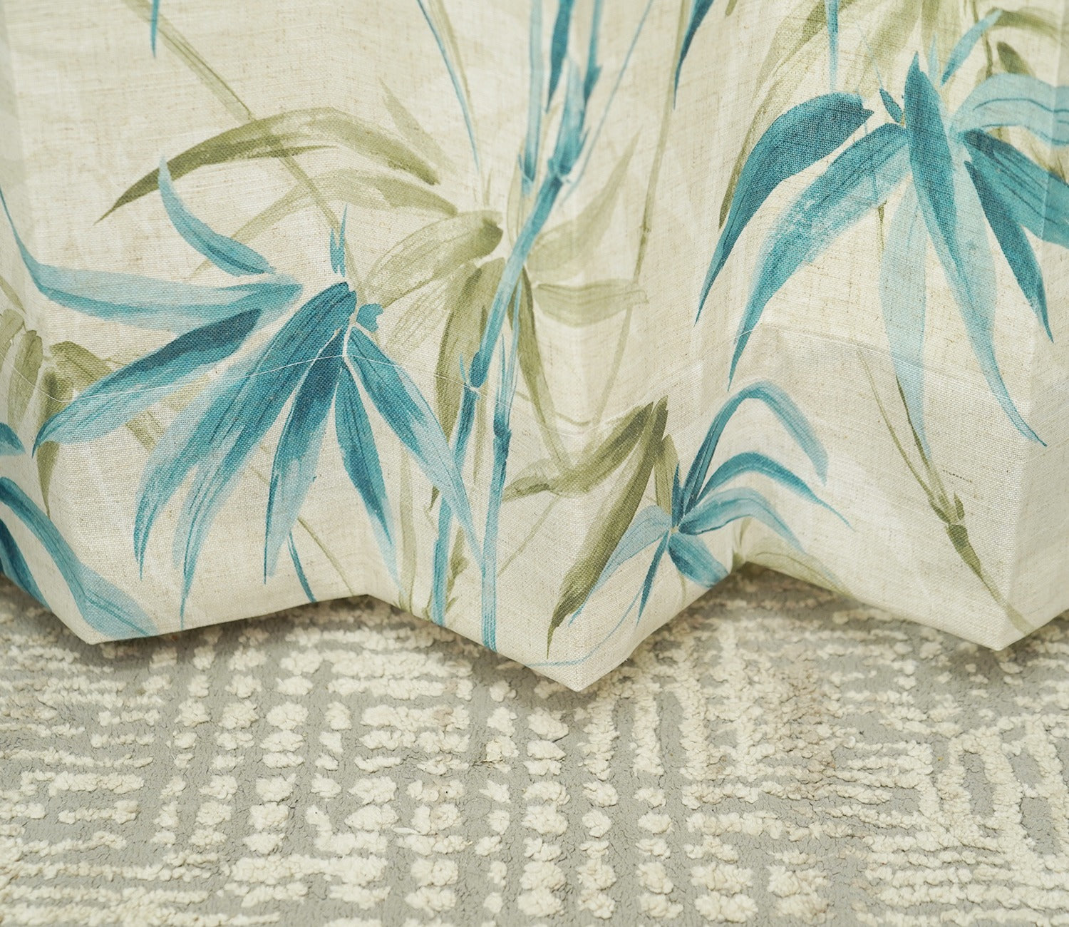 Fern 1 Piece Light-Filtering Curtain (Blue, 7 Feet)