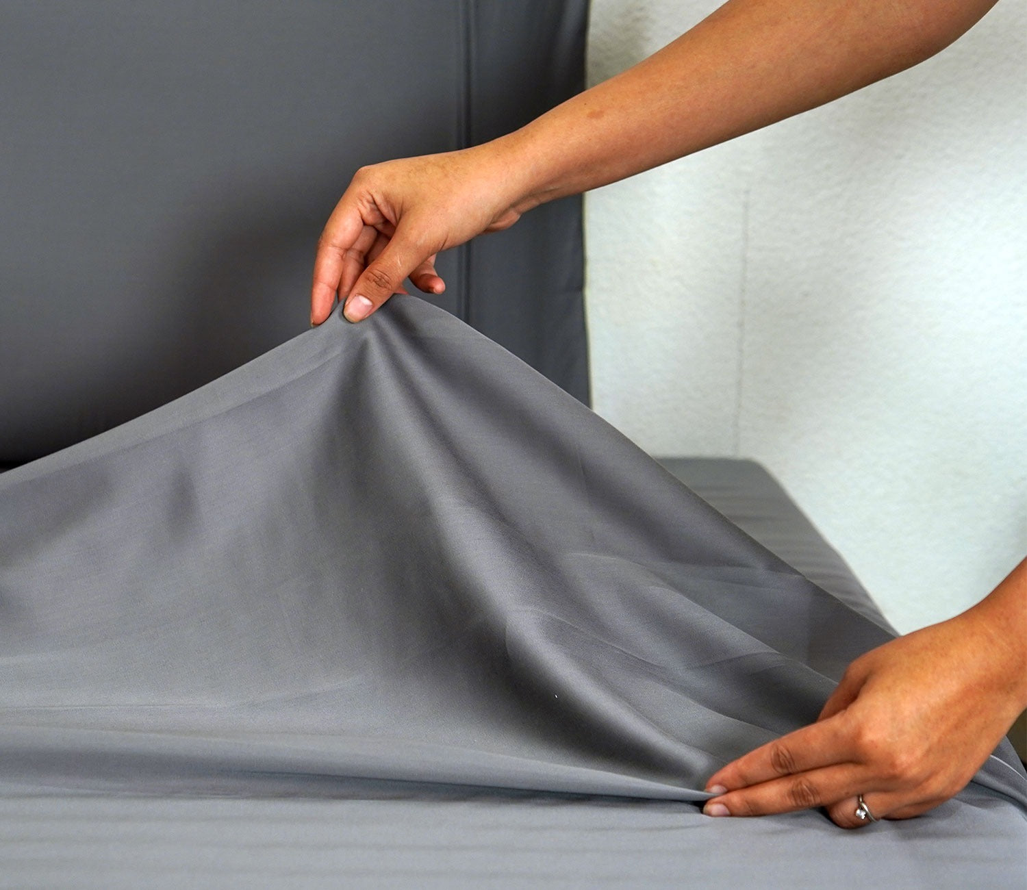 Vegan Bamboo Silk Bedsheet 300 TC Naturally Anti-Bacterial King Bedsheet with 2 Pillow Cover (Grey)