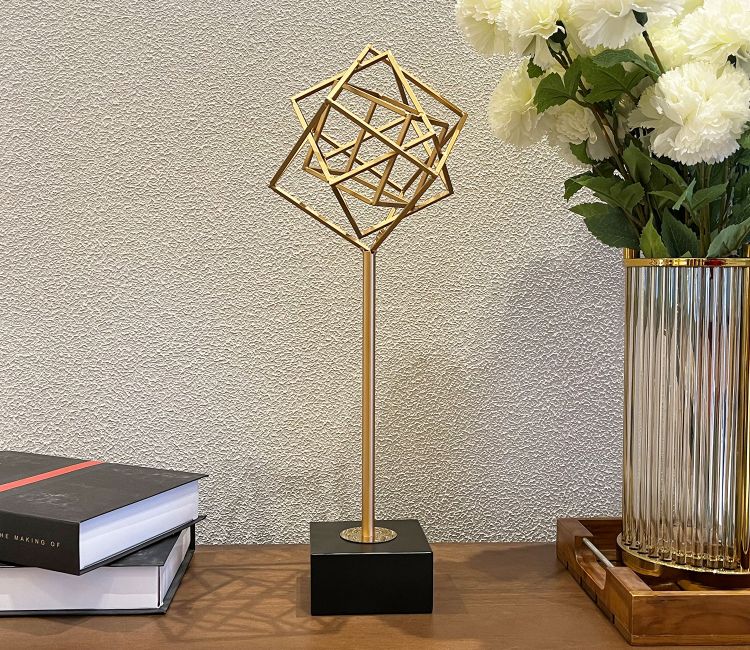 Blossom Diamond Console Table Decor (M, Gold)