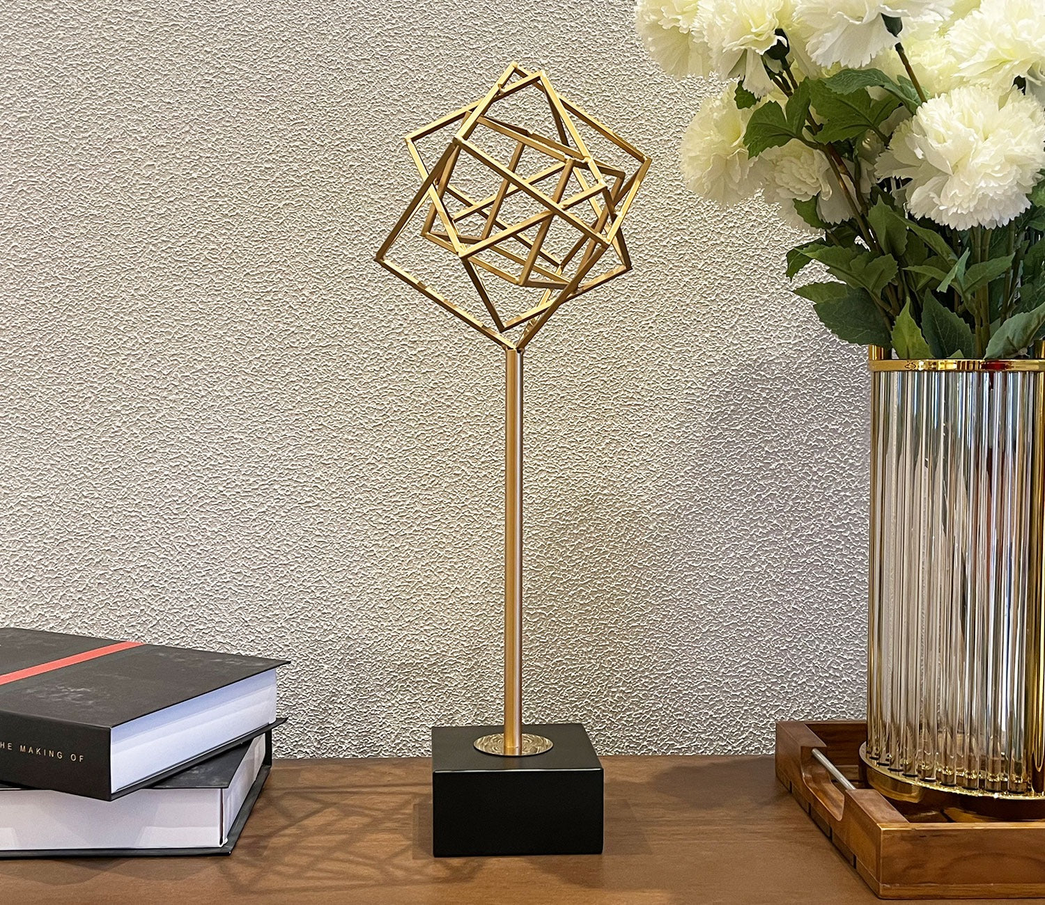 Blossom Diamond Console Table Decor (M, Gold)