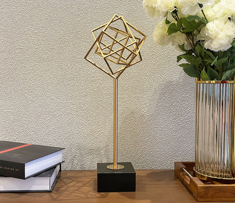 Blossom Diamond Console Table Decor (M, Gold)