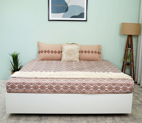 Aztec Moments Queen Size Bedsheet (Brown)
