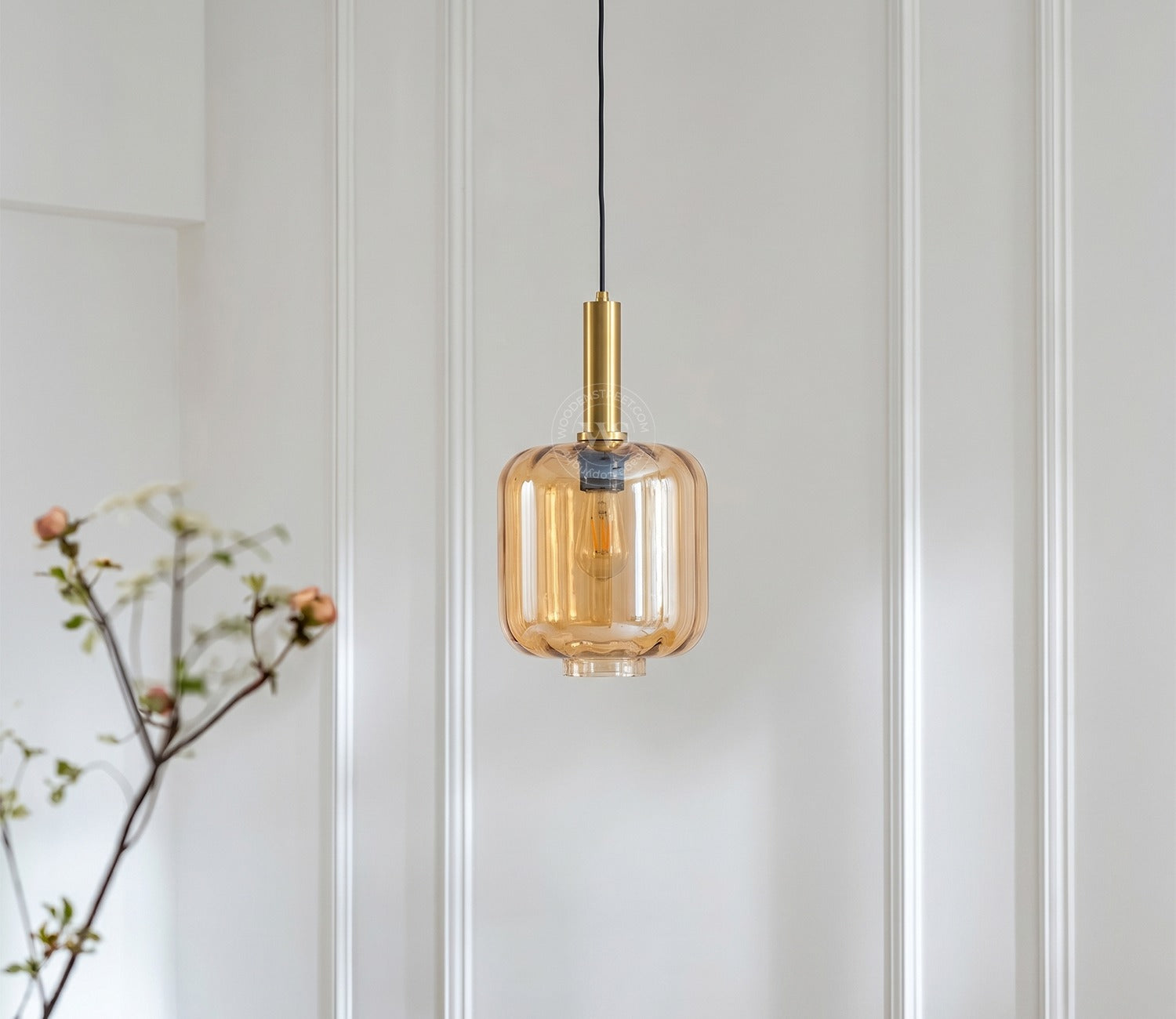 Lustrous Glass Pendant Light (Bronze)