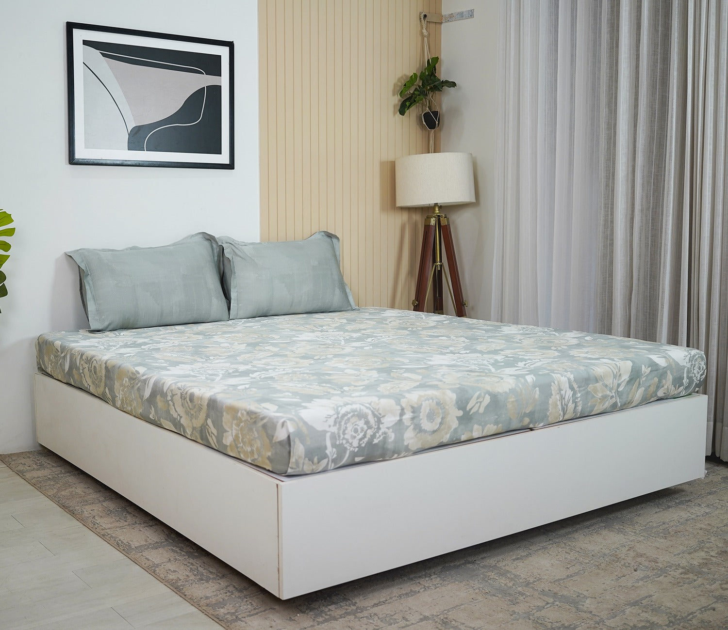 Camellia 300 TC Flat Pure Cotton King Size Bedsheet With 2 Pillow Covers (Grey)