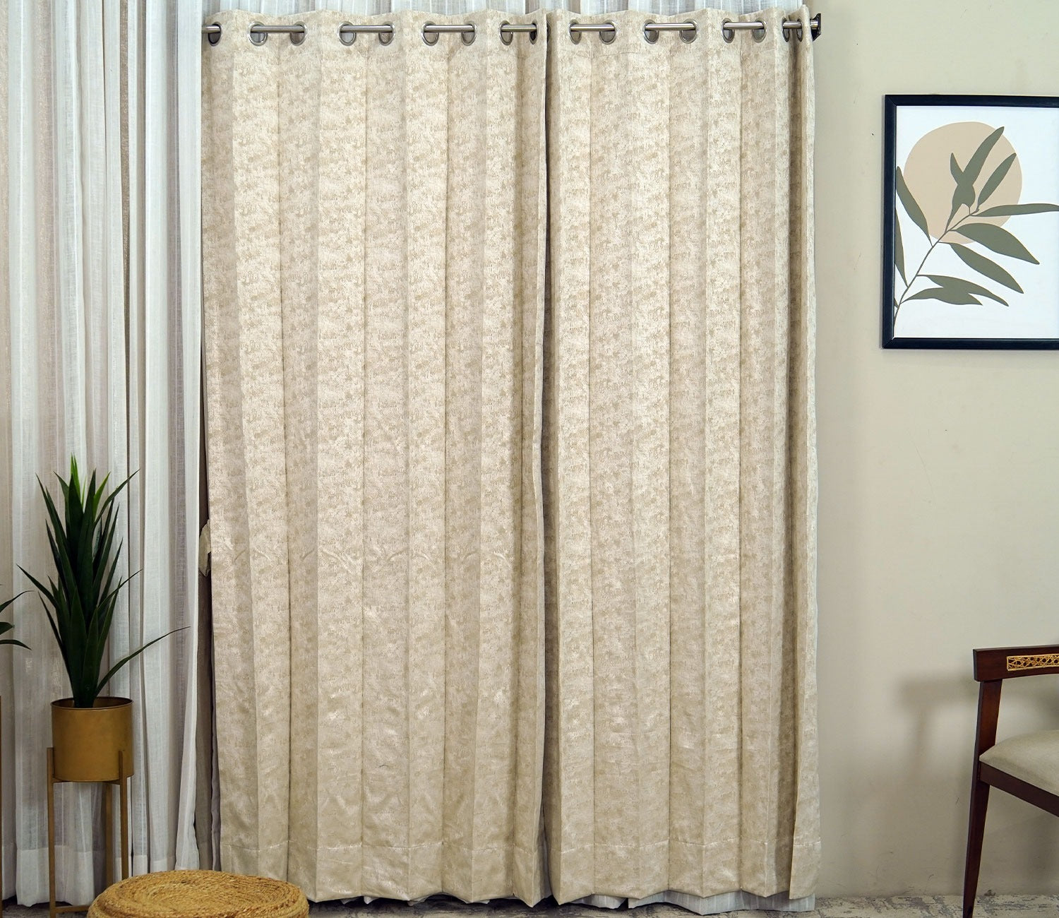 Shiny Textured Blackout 1 Piece Curtain (Beige, 7 Feet)