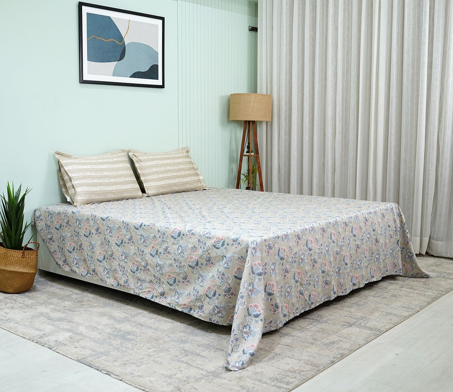Mehrab Classic Printed King Size Bedsheet (Grey)