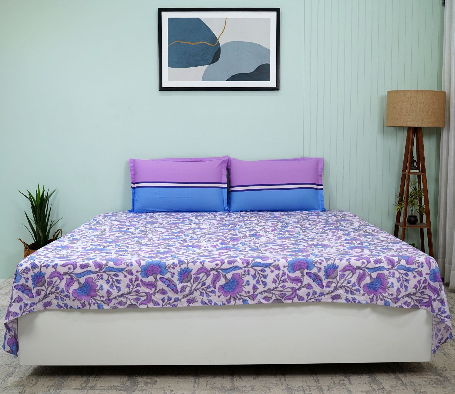Pernia Moments Queen Size Bedsheet (Purple)