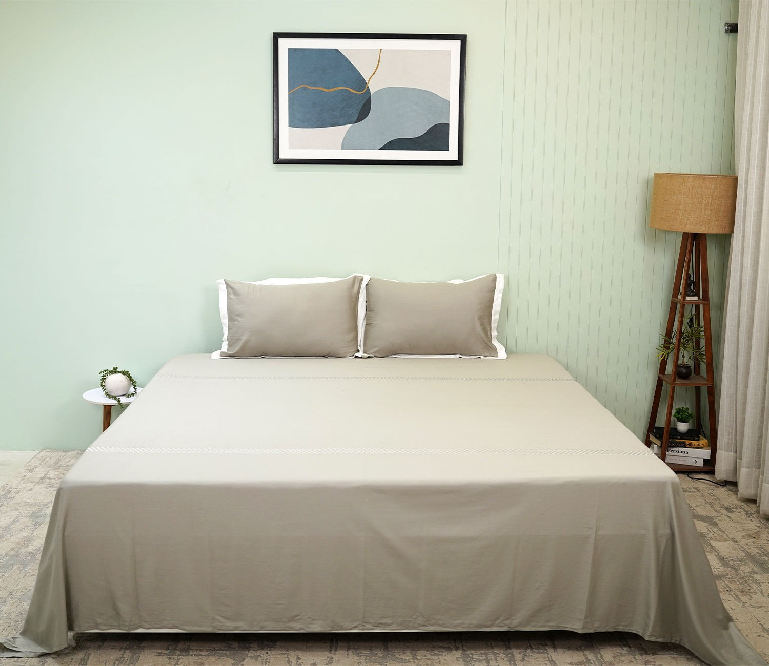 Leaf Line Embroidery Flat Cotton Bed Sheet King Size with 2 Pillow Covers