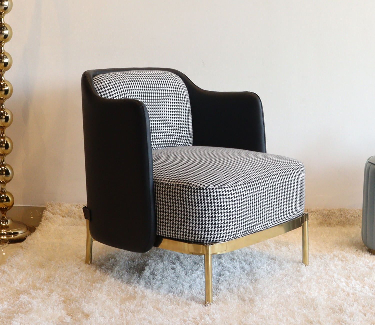 Regina 1 Seater Sofa (Black)