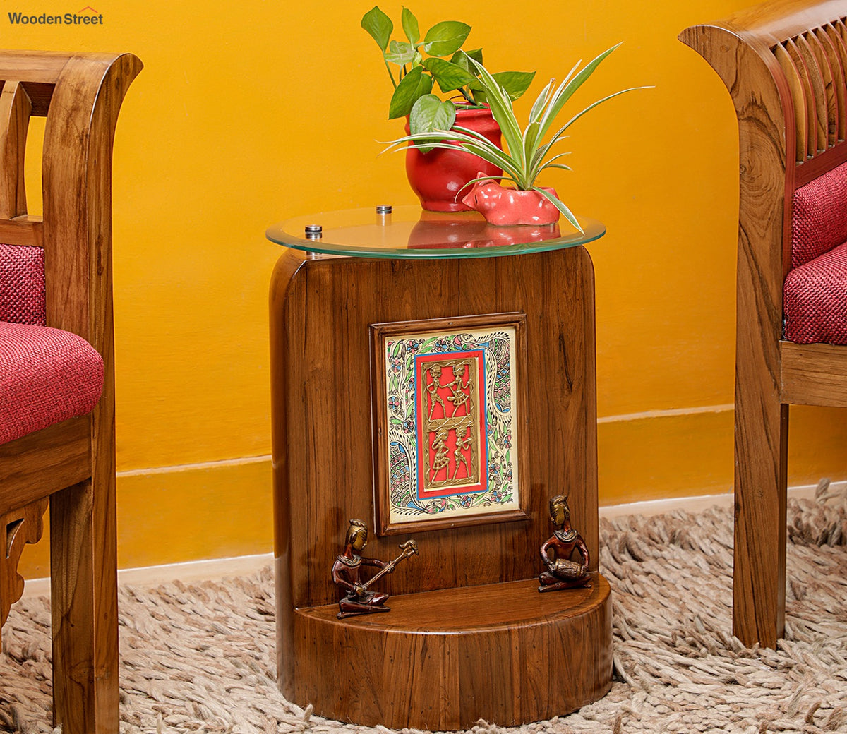 Lama Side End Table in Round Shape