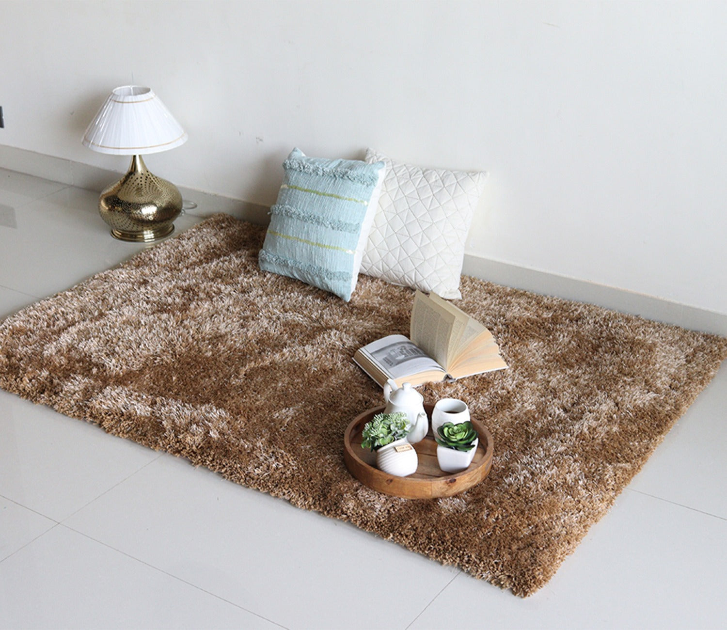 Golden Soft Shaggy Carpet - 6 x 4 Feet