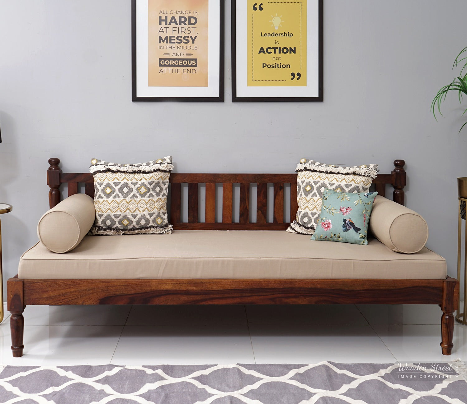 Tauras Divan with Mattress (Honey Finish)