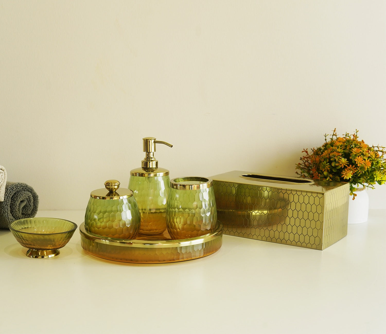 Sorrel Shady Green and Gold Glass Soap Dish