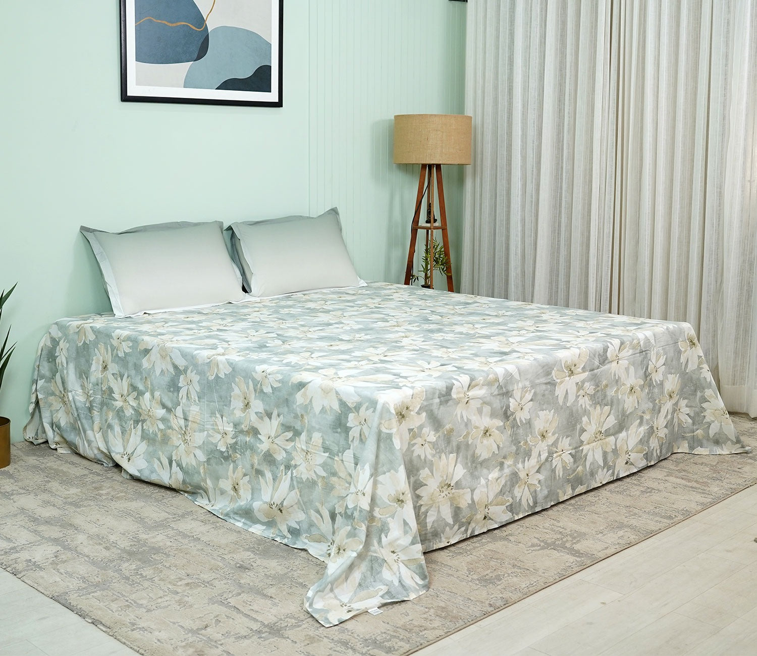 Blossom Flat Cotton Bed Sheet King Size with 2 Pillow Covers (Grey)