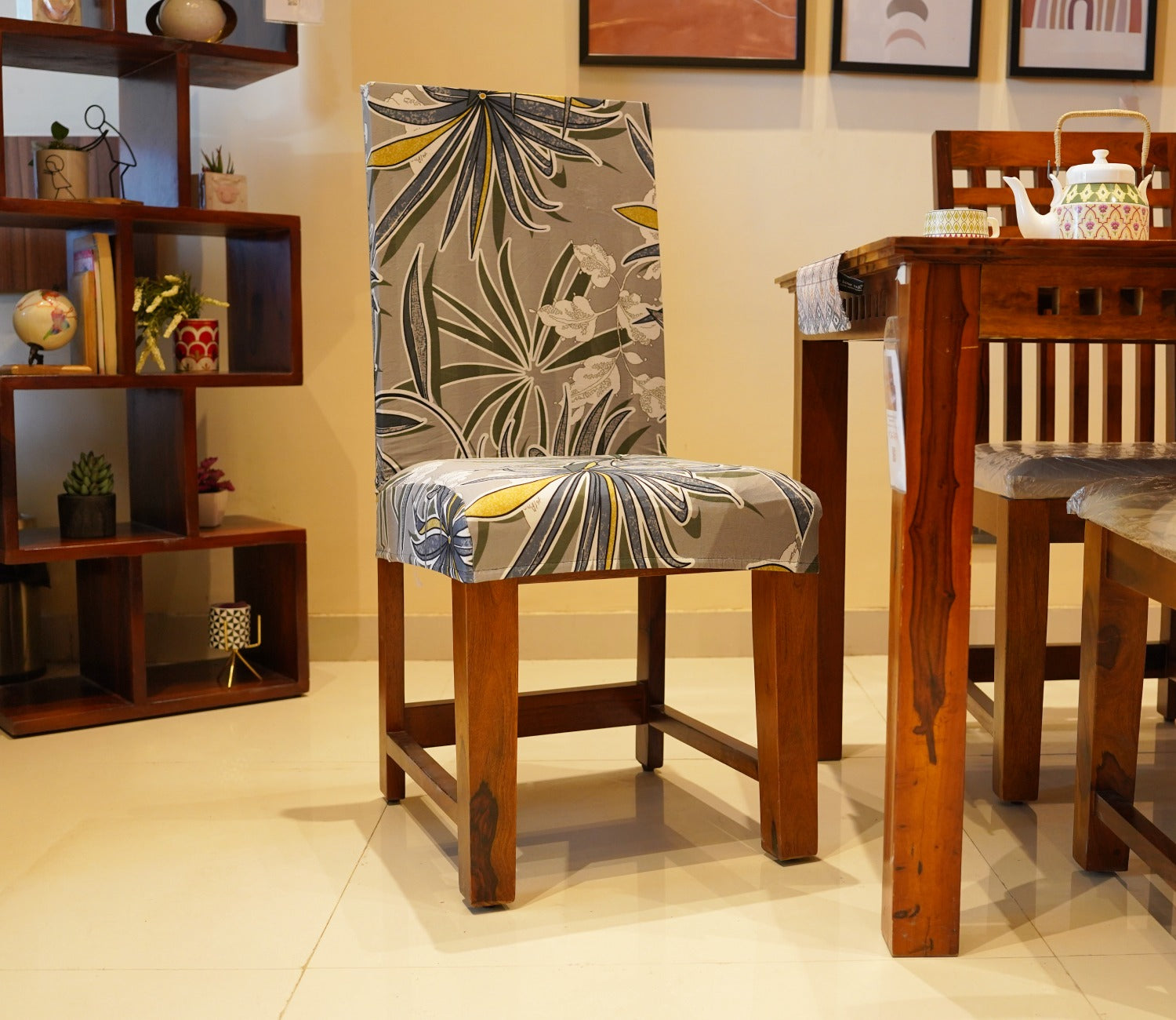 Cassia Floral Printed Polyester Spandex 1 Piece Chair Cover (Grey)