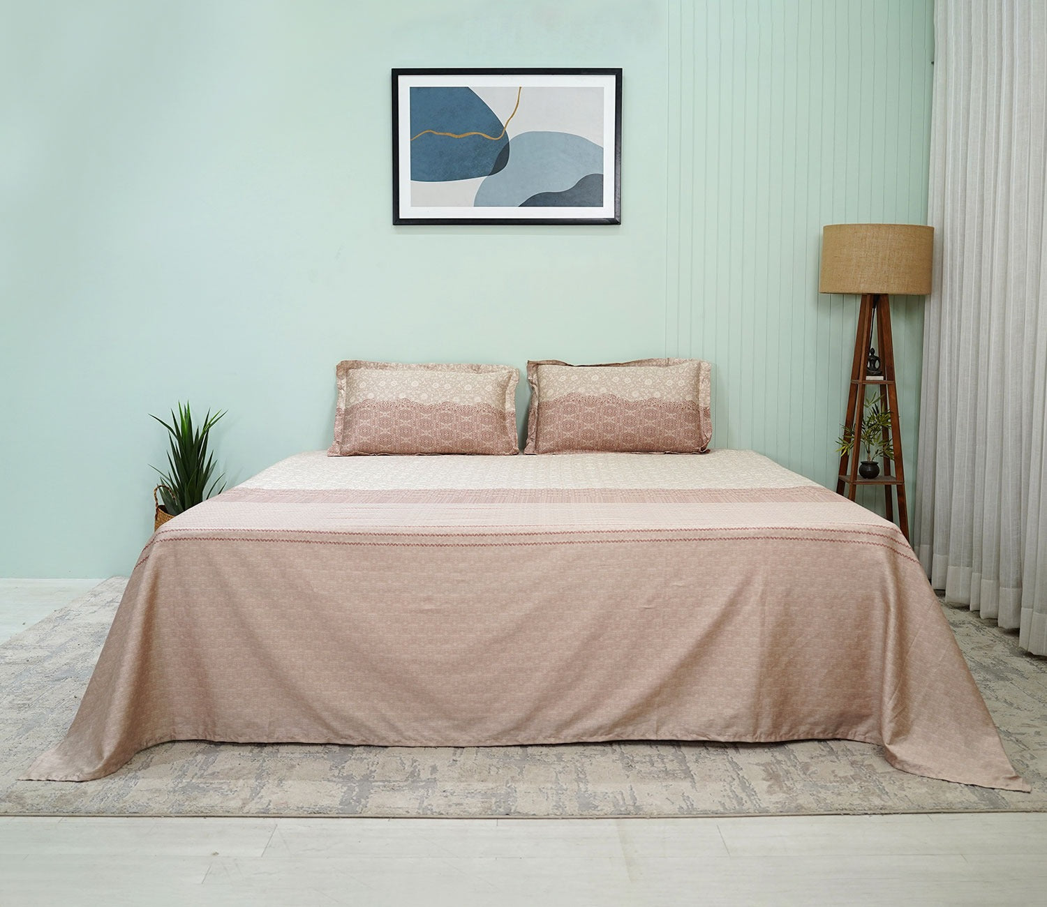 Acanthus Classic Printed King Size Bedsheet (Beige)