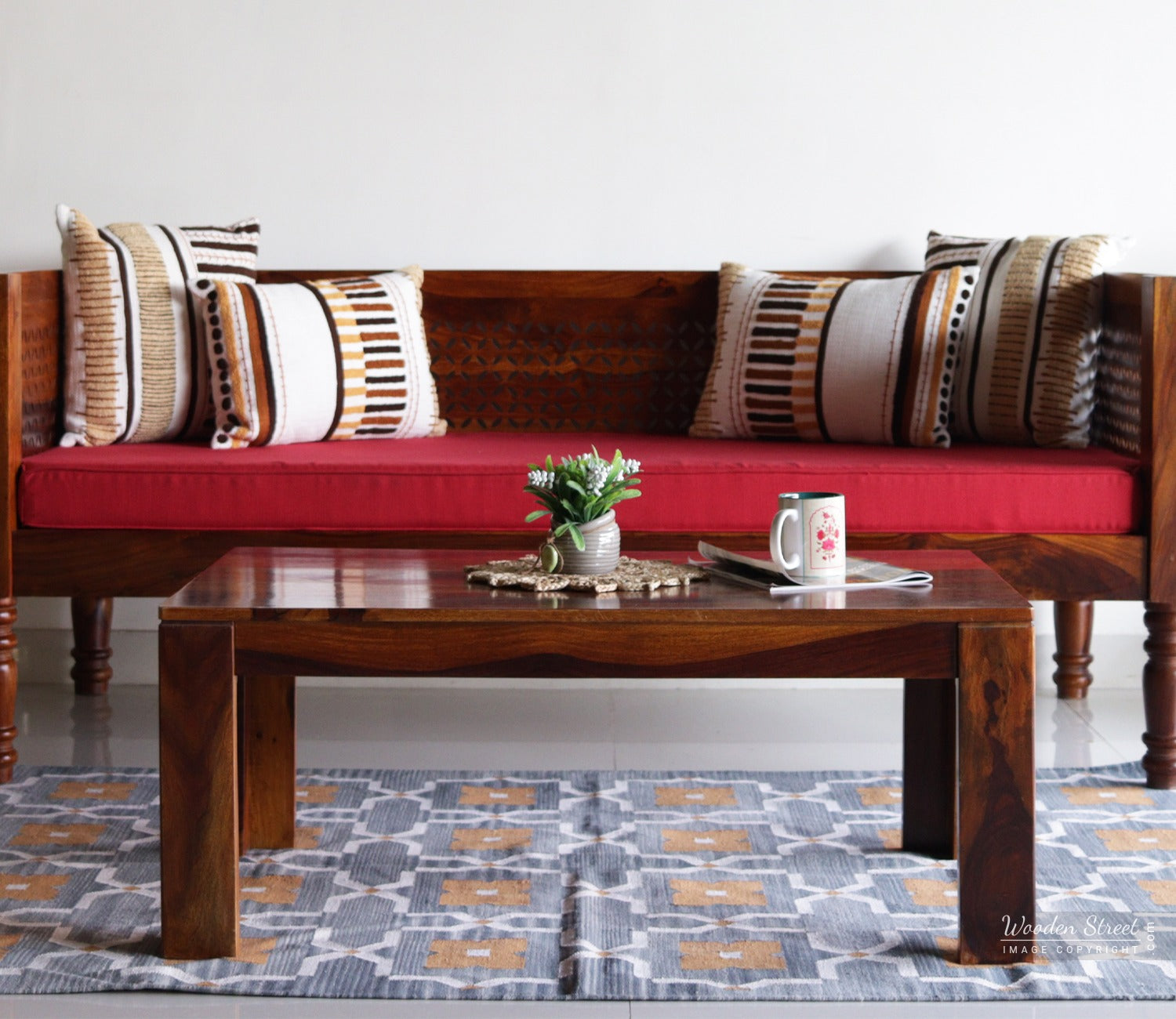 Sable Coffee Table (Honey Finish)