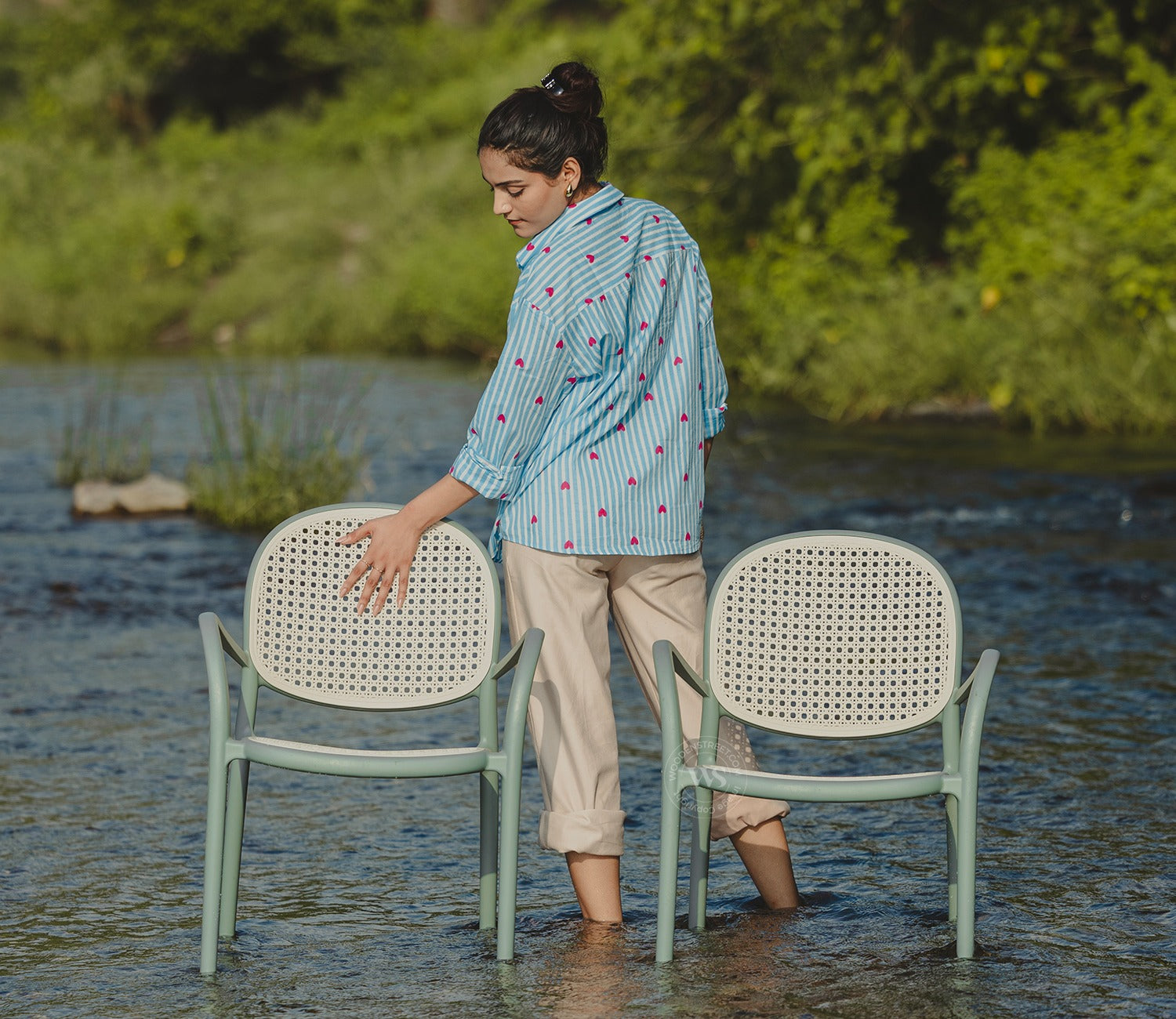 Avelis Premium Outdoor Chair with Rattan-Style Weave & PP Durability (Green)