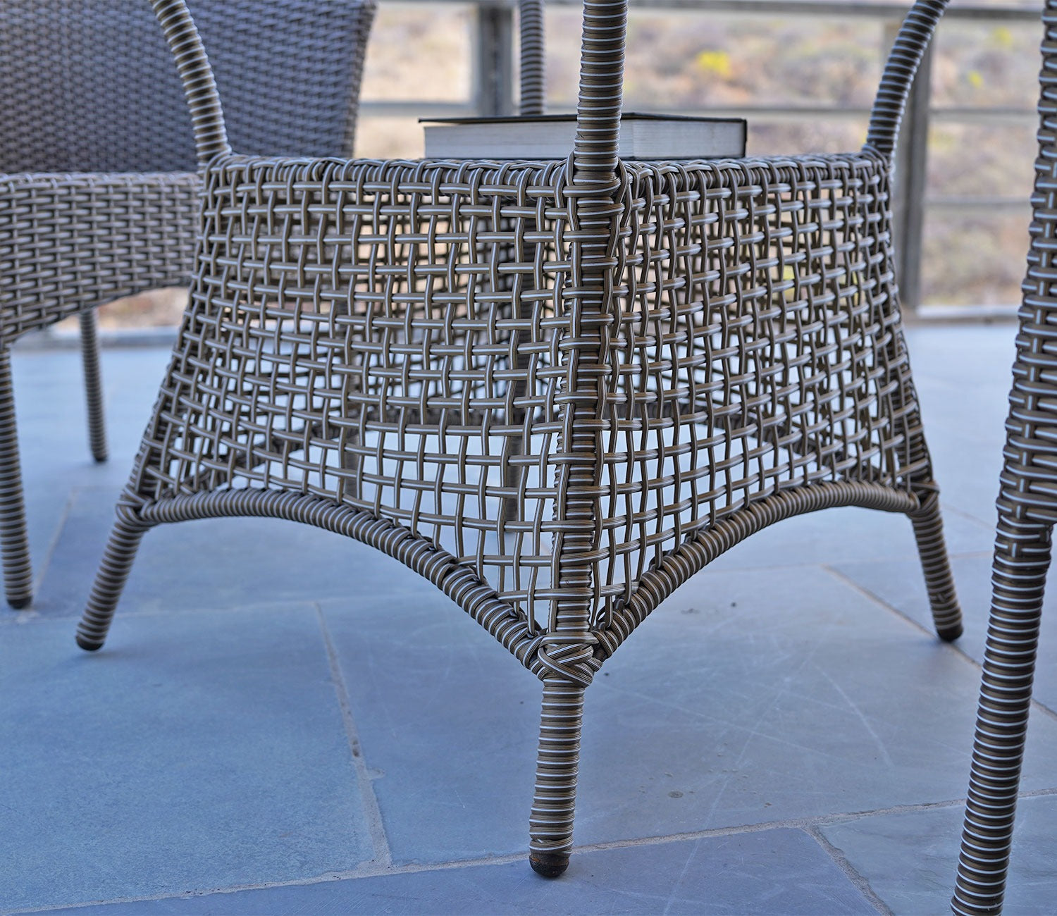 Vatican Wicker Outdoor Garden Table Large (Golden White)