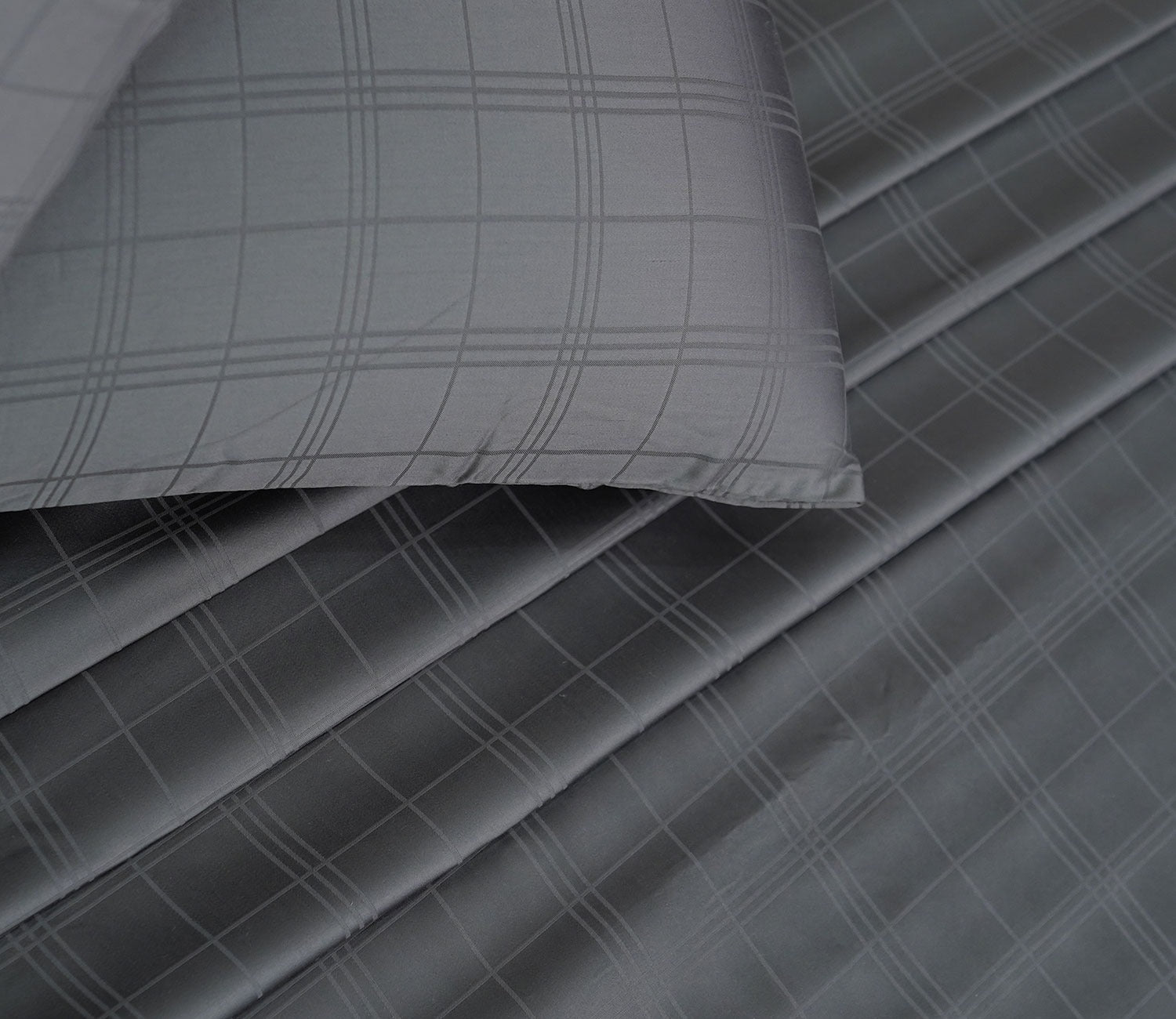 Dobby Checks Organic Bamboo 300 TC 2 Pillowcases and 1 Fitted Bedsheet (Grey, King Size)