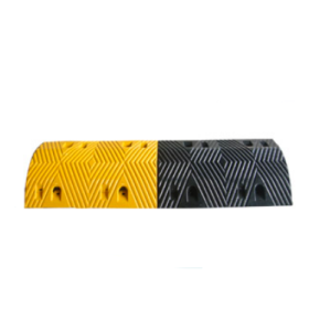 Trueliving_Rubber Speed Bump_2 Size            -------   500*330*70mm  Color           --------   Black & Yellow