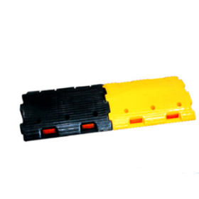 Trueliving_Plastic Speed Bump_3 Size           ------   500*400*50mm  Color            ------  Black & Yellow